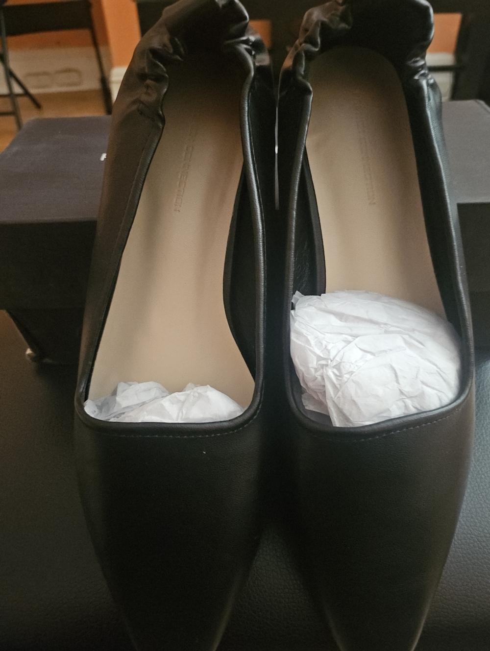 French Connection Black Leather Pointed-Toe Shoe (Single, Boxed)